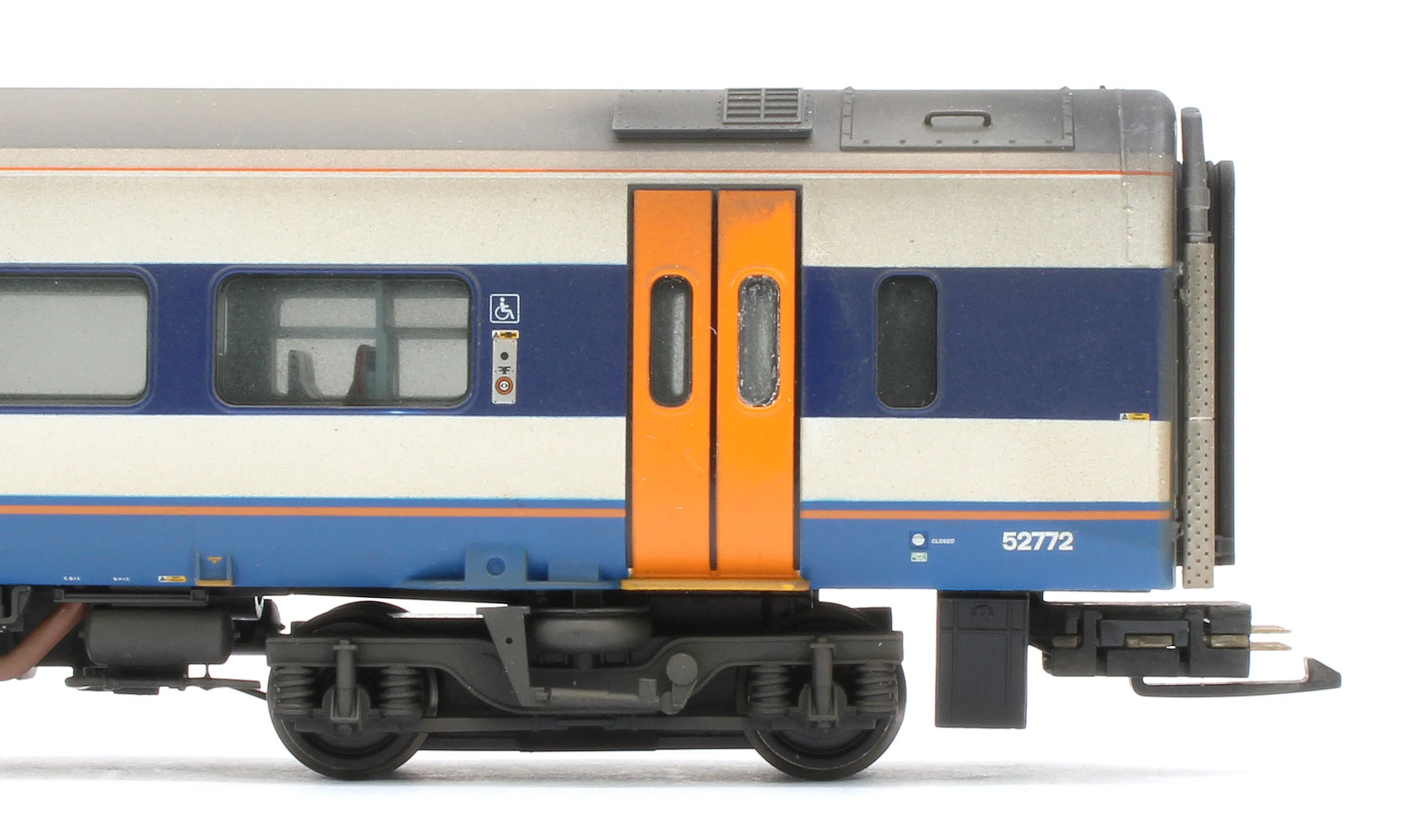 31-495SFW Bespoke Weathered Class 158 2-Car DMU 158884 South West Trains - DCC Sound - Image 16