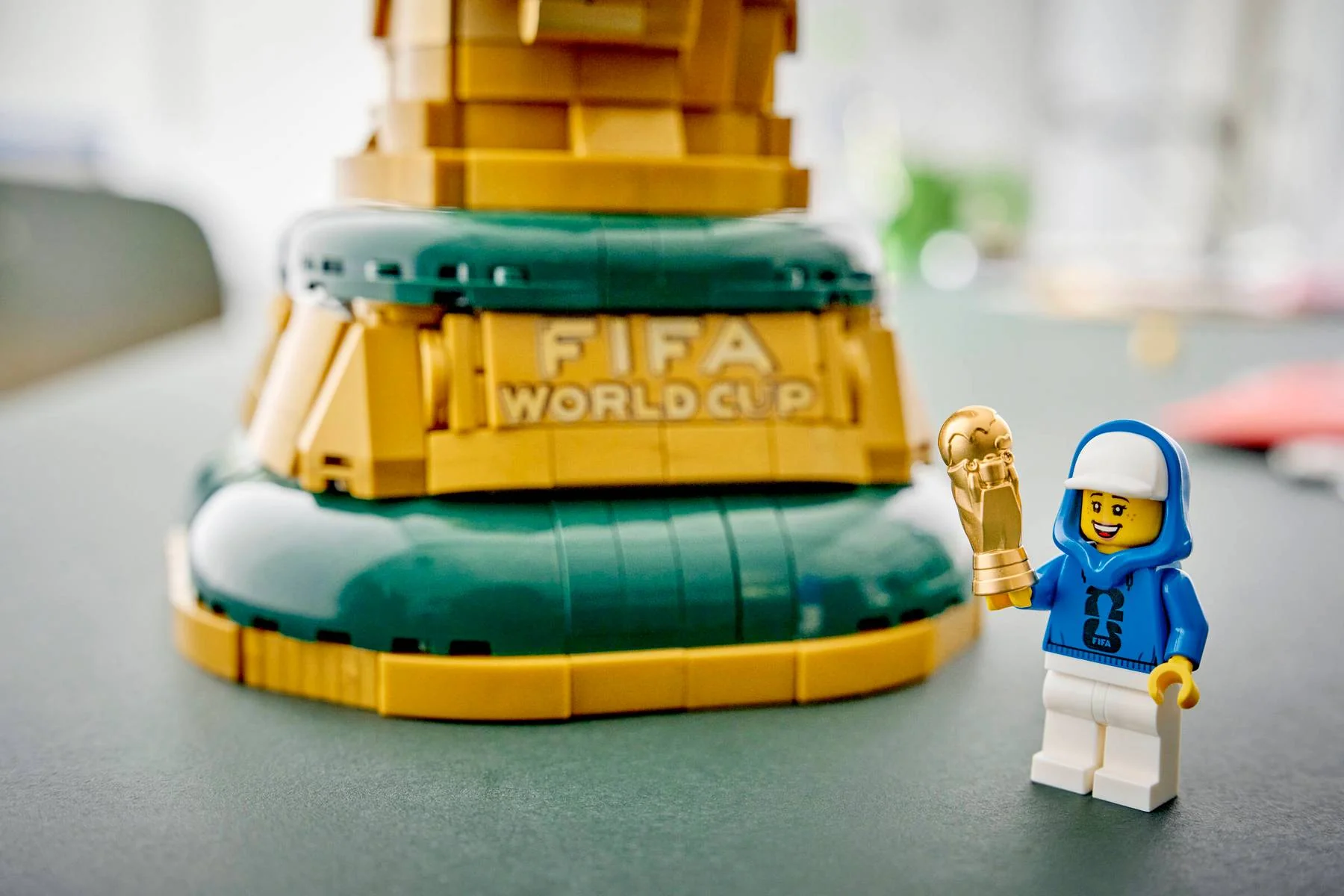 43020 Lego FIFA World Cup Official Trophy - Image 5