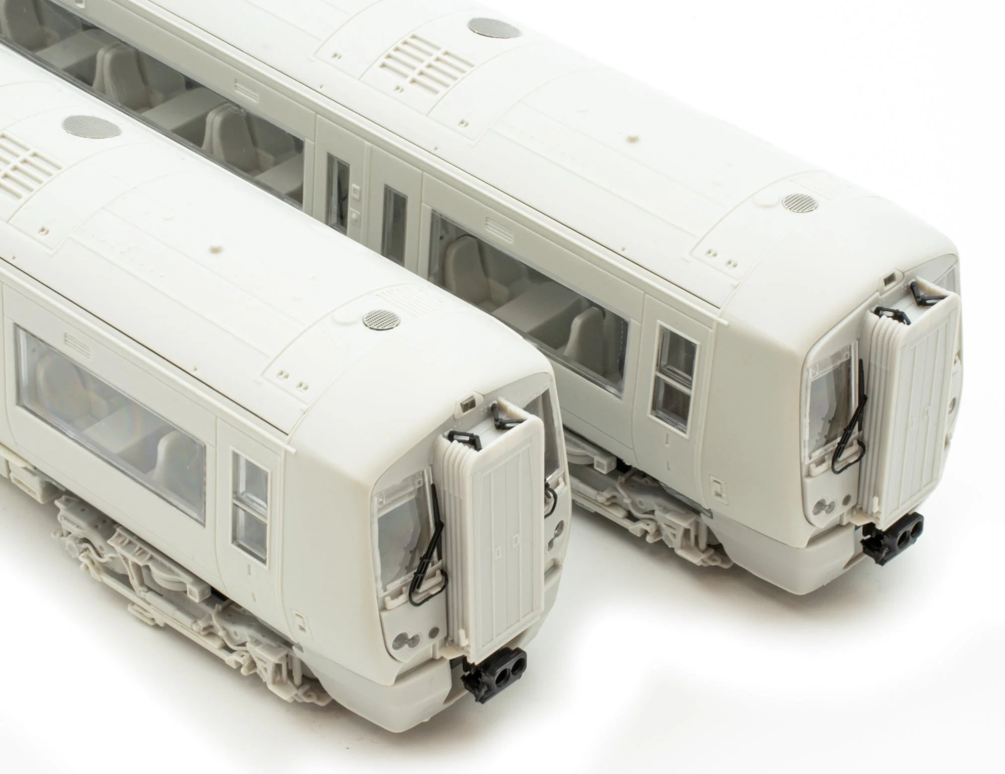 ACC3049 Class 377 'Electrostar' 4-car EMU 377215 Southern Green & White - Image 3