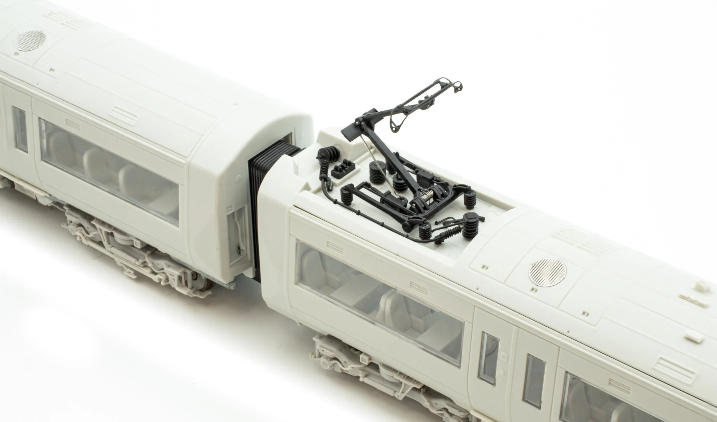 ACC3049 Class 377 'Electrostar' 4-car EMU 377215 Southern Green & White - Image 7
