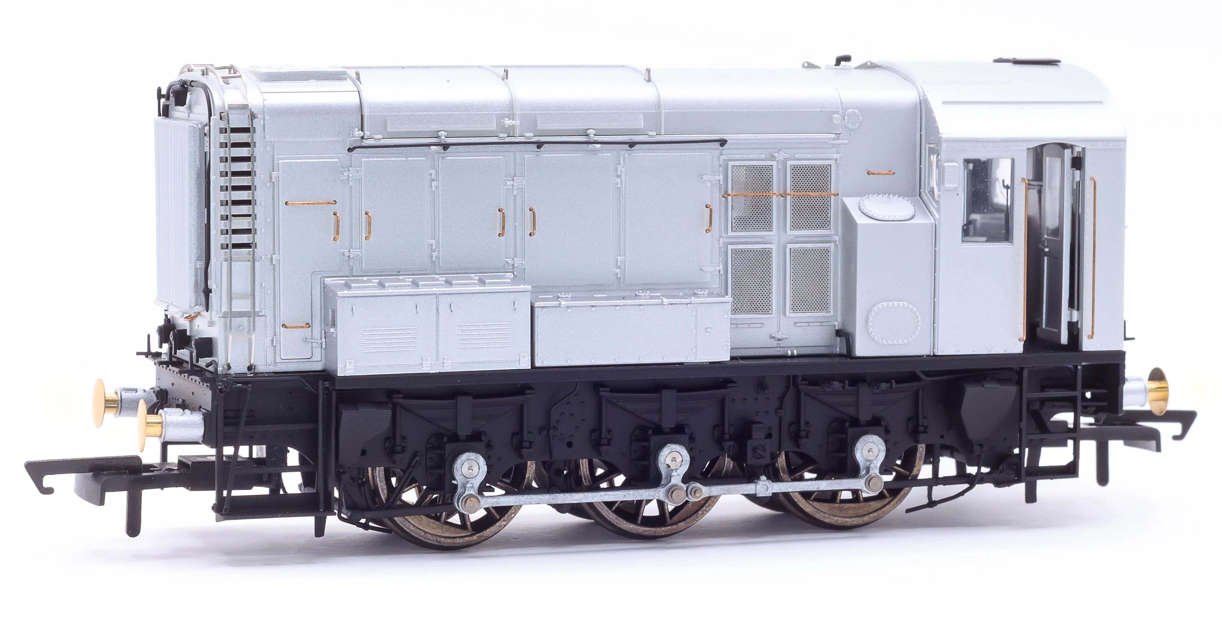 Class 10 BR Black Early Emblem 13146 Diesel Shunter Locomotive - Image 2