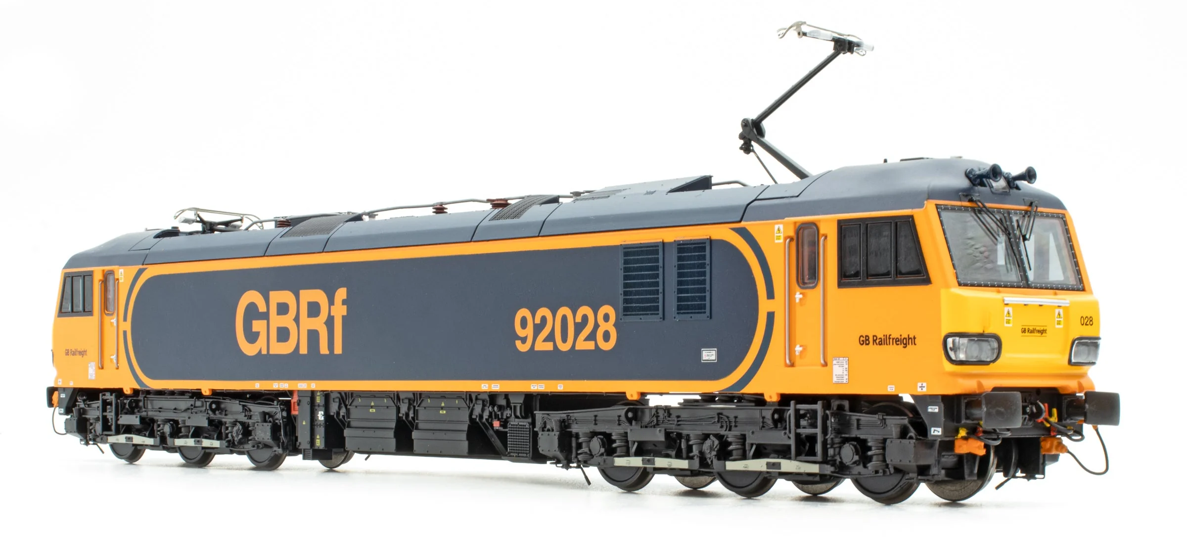 Class 92 GB Railfreight No.92028 Electric Locomotive - DCC Fitted - Image 2