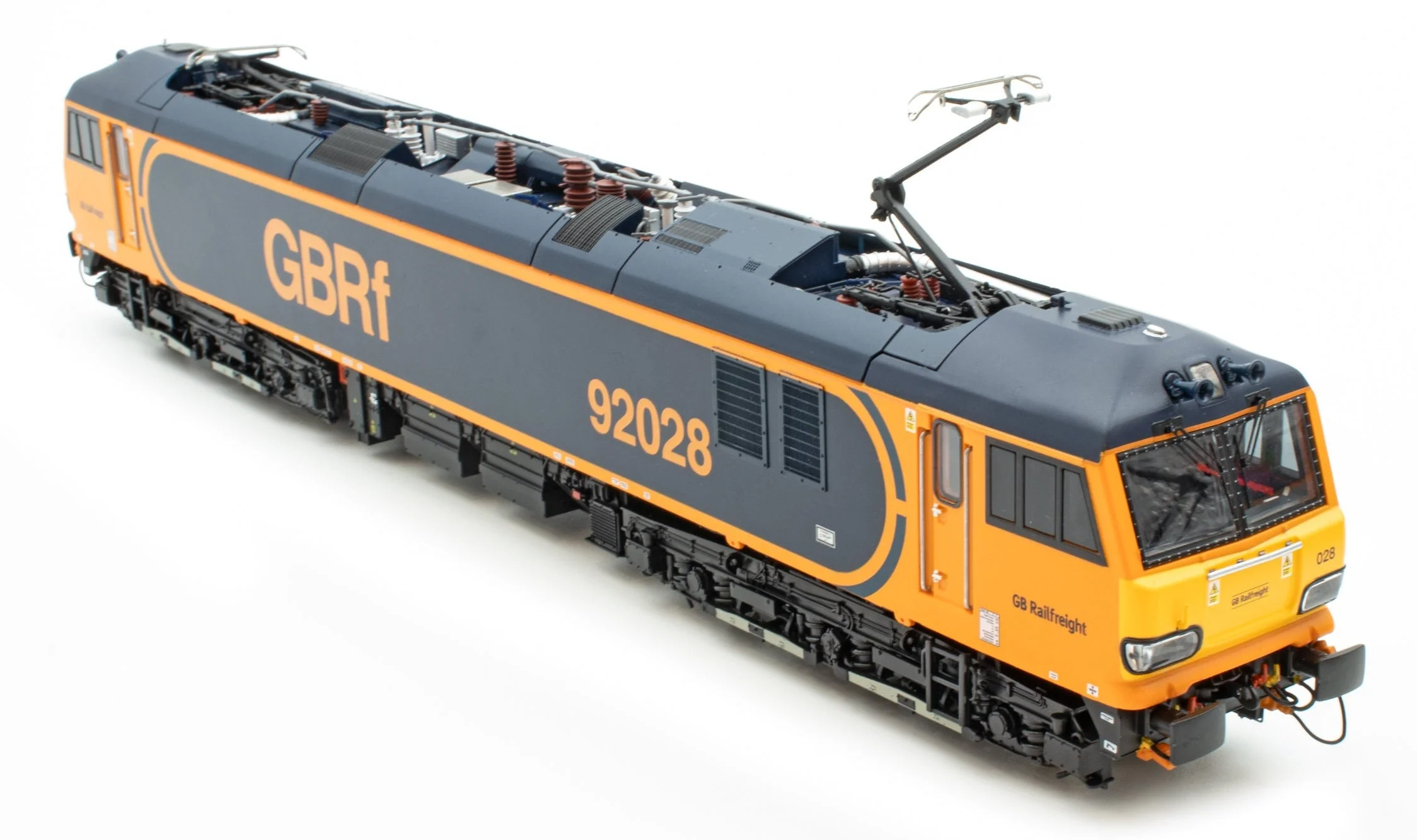 Class 92 GB Railfreight No.92028 Electric Locomotive - DCC Fitted - Image 4