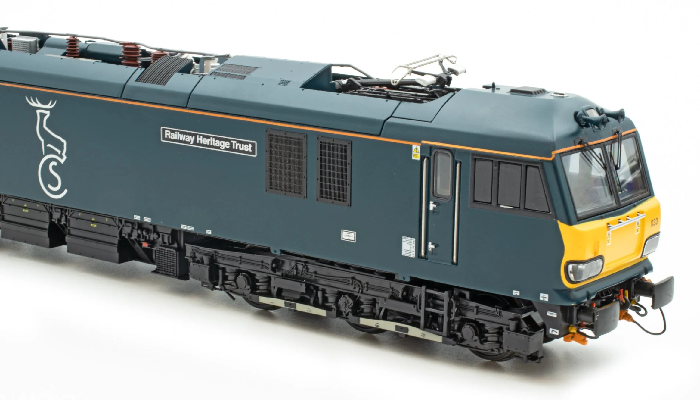 Class 92 Caledonian No.92033 'Railway Heritage Trust' Electric Locomotive - DCC Fitted - Image 2
