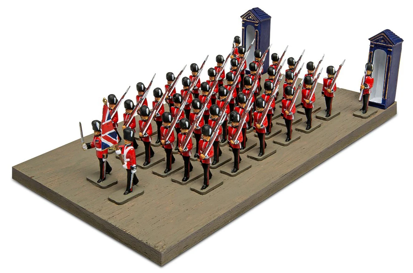 A00702V Guards Colour Party Model Kit - Image 4