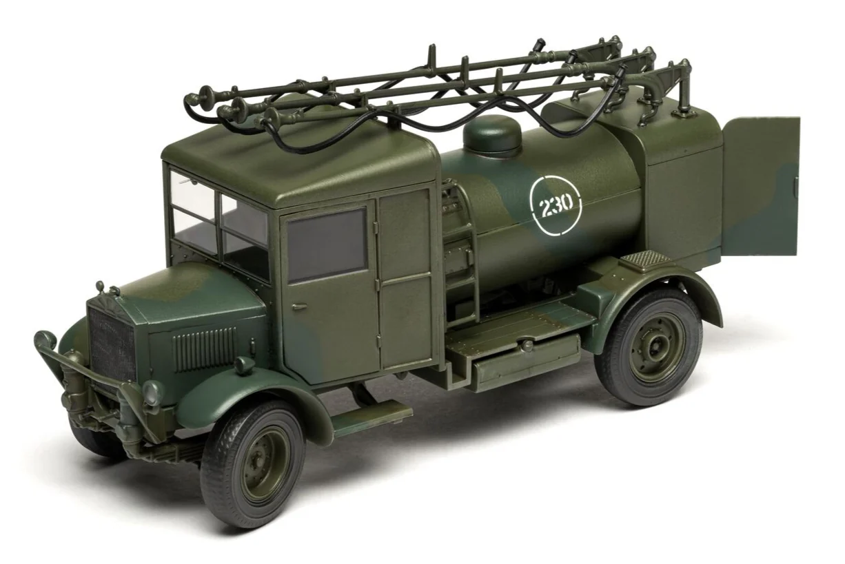 A03312 Albion 3-Point Fueller Model Kit - Image 3