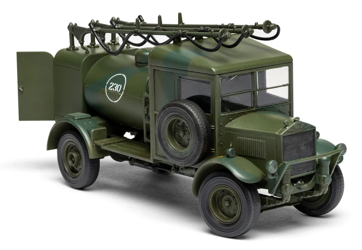 A03312 Albion 3-Point Fueller Model Kit - Image 4