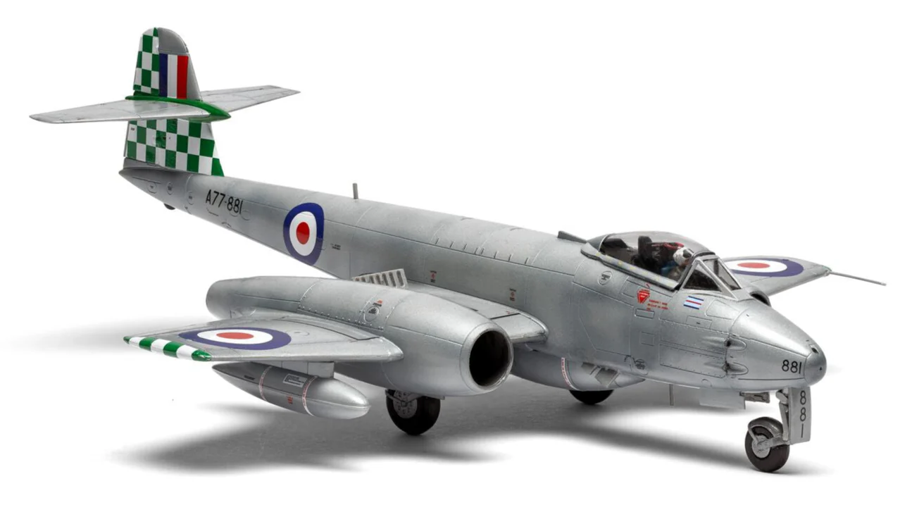 A04067 Gloster Meteor F.8/FR.9 Model Kit - Image 3