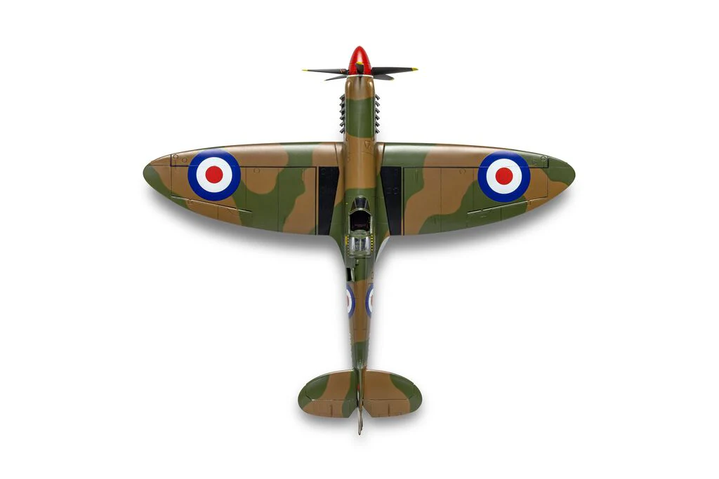 A05119A Supermarine Spitfire PR.XIX Model Kit - Image 2