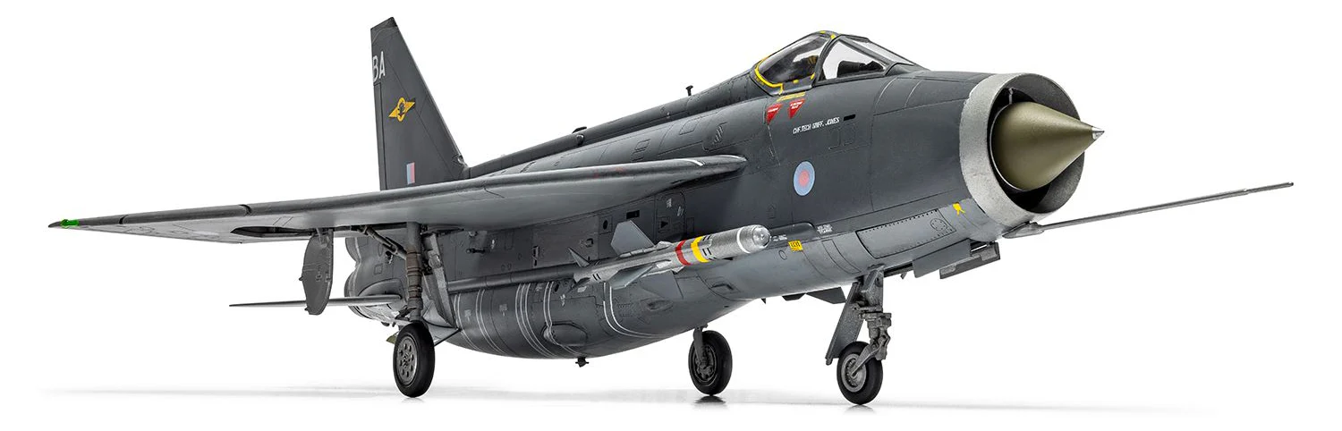 English Electric Lightning F.6 Model Kit - Image 3