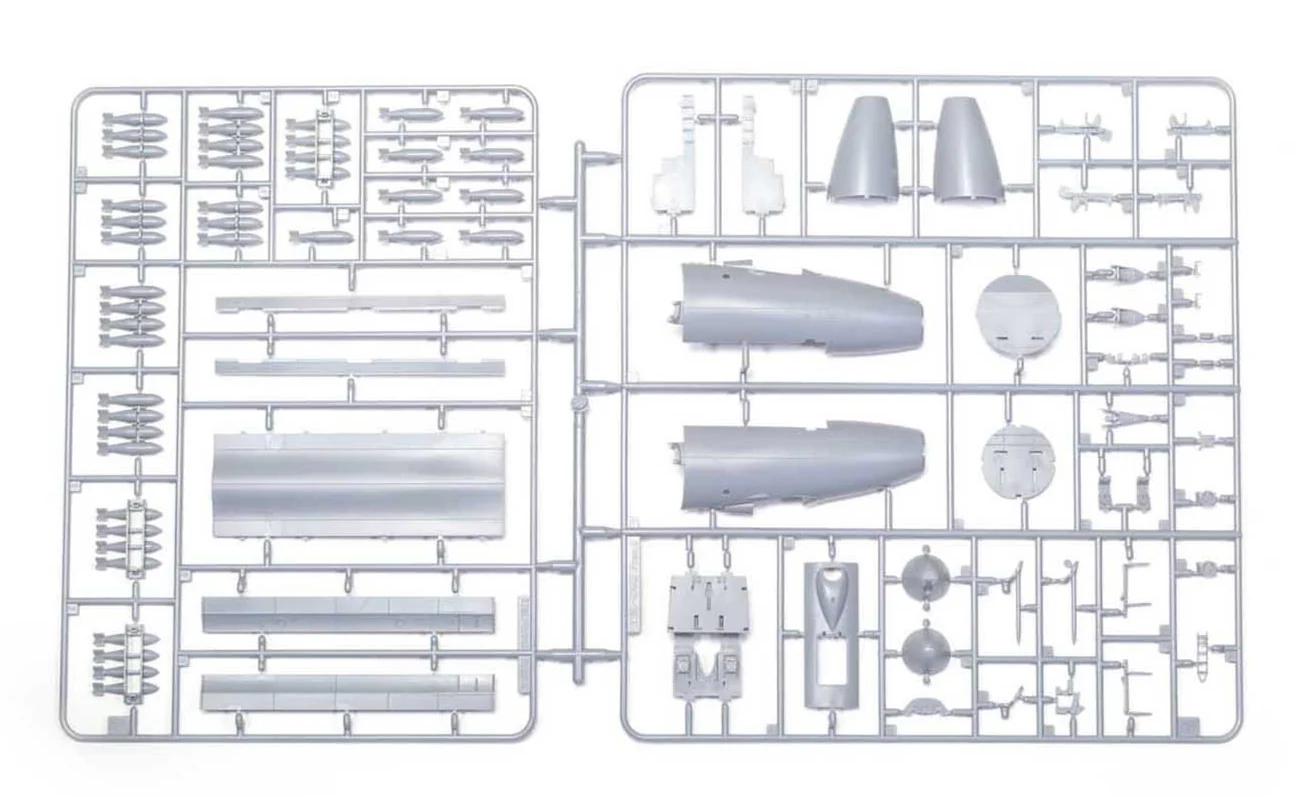 A12011 Avro Vulcan B.2 Model Kit - Image 17