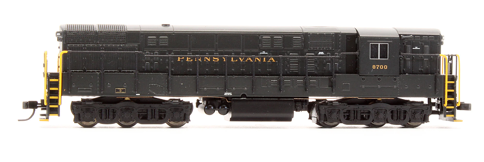 Pre-Owned 40 002 799 Train Master Diesel Locomotive Pennsylvania - Road #8700 - Image 3