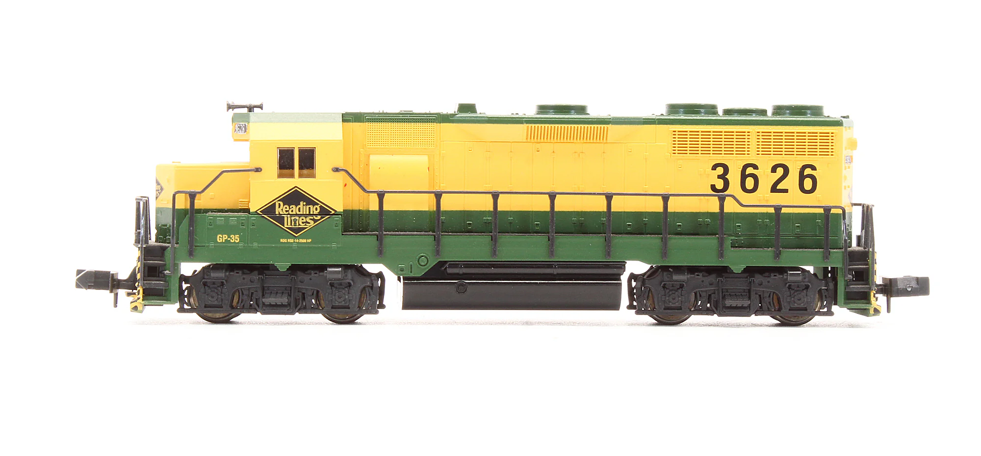 Pre-Owned 4639 GP35 Diesel Locomotive Reading Lines - Road #3626 - Image 4