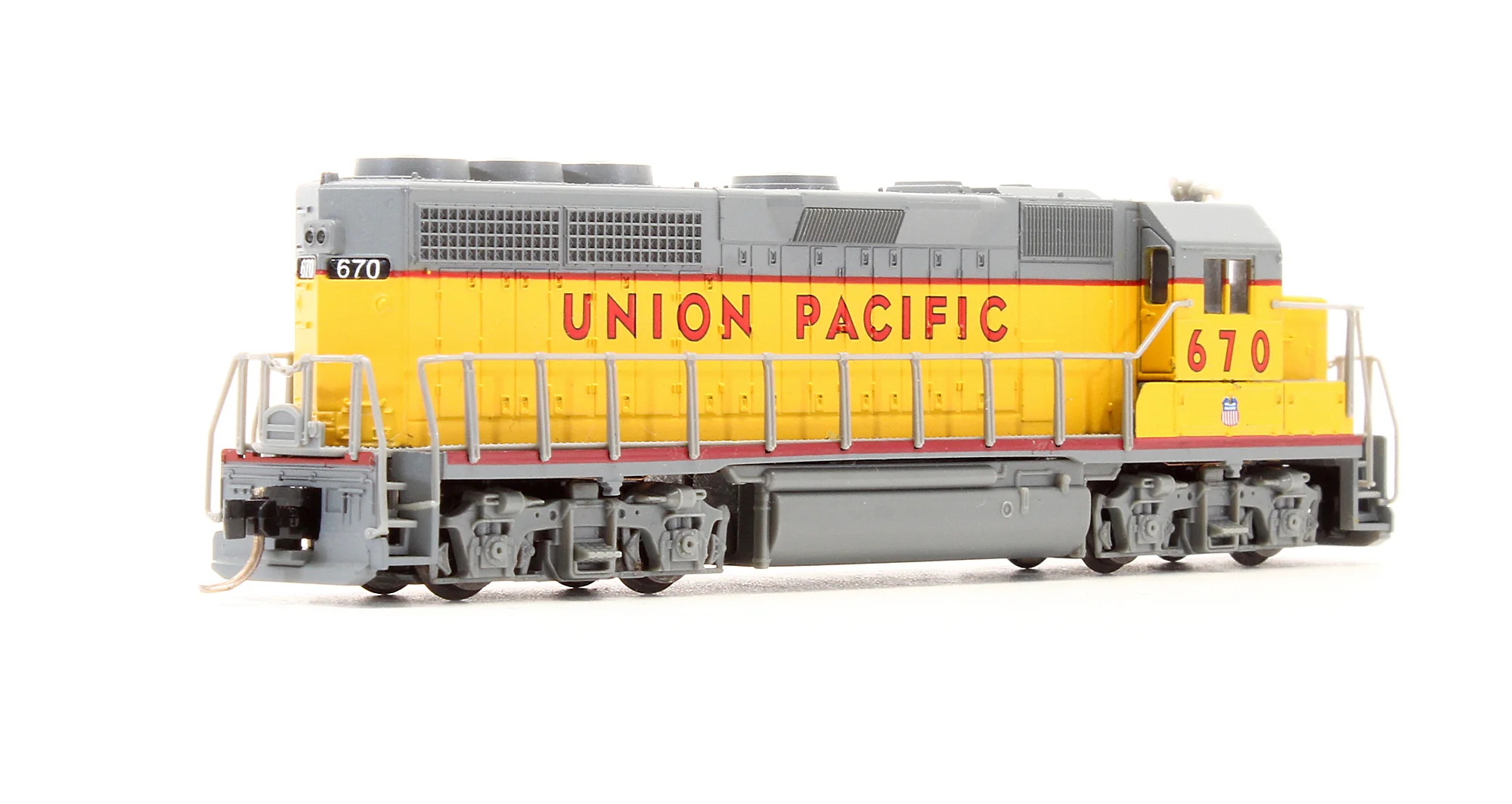 Pre-Owned 48536 GP40 Diesel Locomotive Union Pacific - Road #670 - Image 2