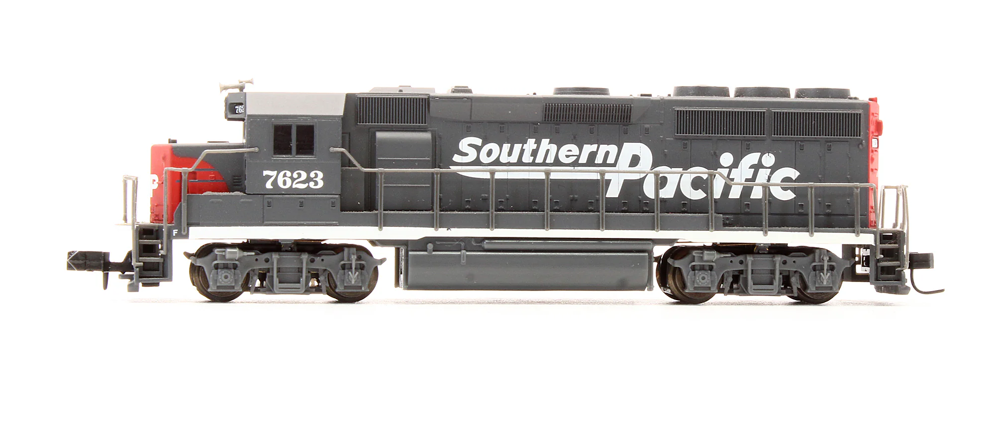 Pre-Owned 48622 GP40-2 Southern Pacific Diesel Locomotive - Road #7623 - Image 4