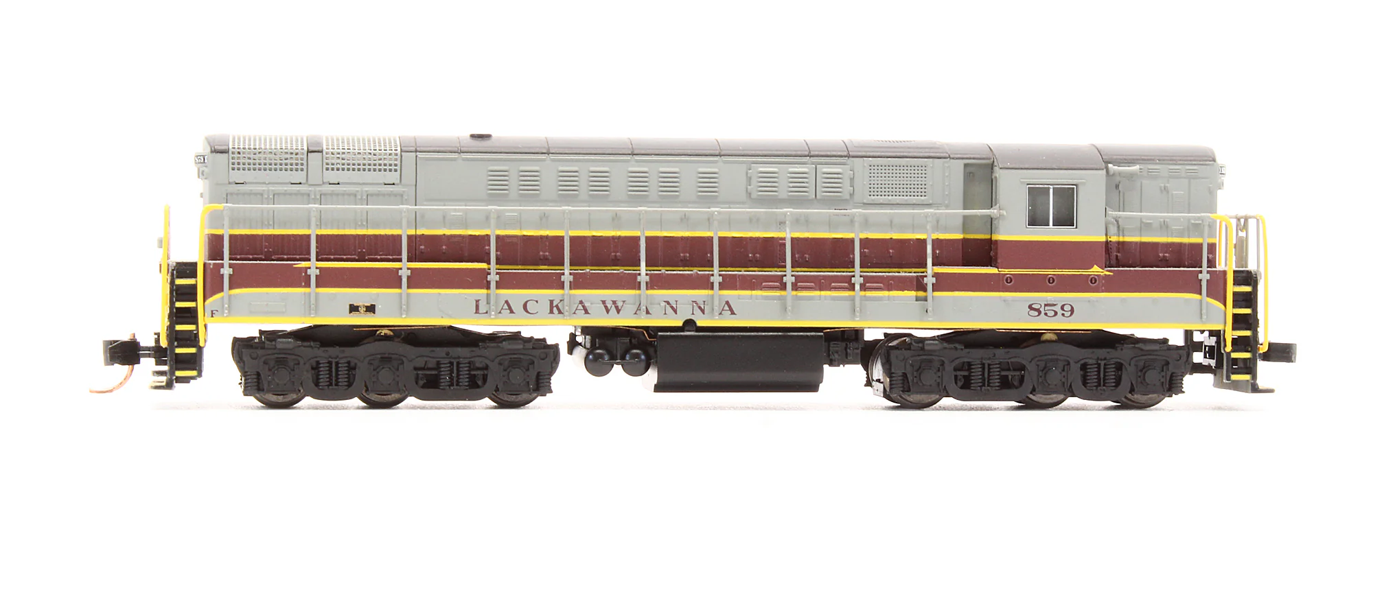 Pre-Owned 49506 Train Master Diesel Locomotive Lackawanna - Road #859 - Image 3