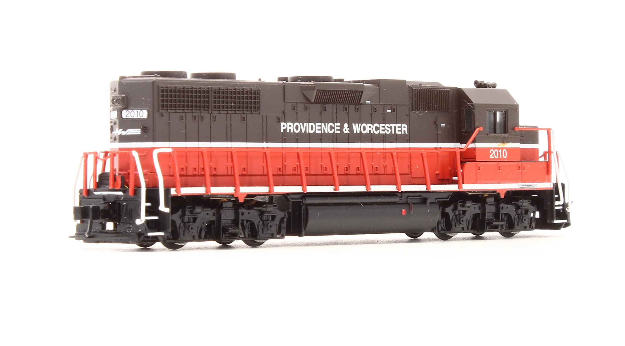 Pre-Owned 49864 GP38 Low Nose Diesel Locomotive Providence & Worcester - Road #2010 - Image 2