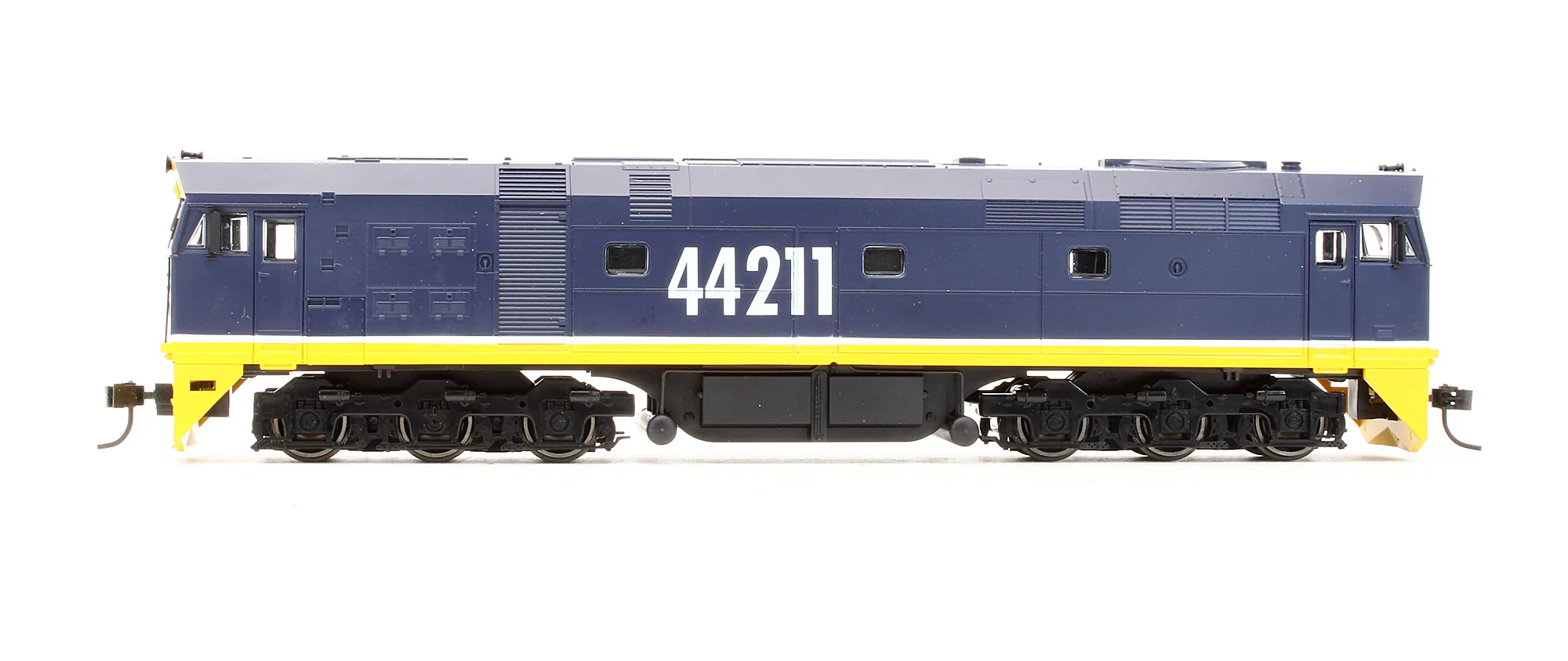 Pre-Owned Freight Rail Blue Class 44211 Diesel Locomotive - Image 3
