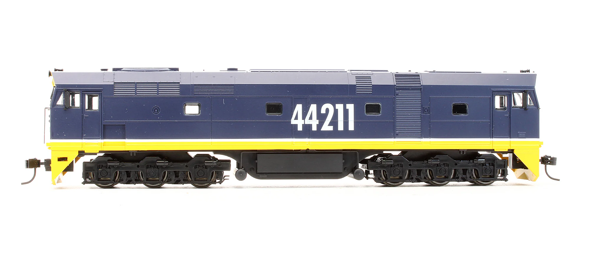 Pre-Owned Freight Rail Blue Class 44211 Diesel Locomotive - Image 4