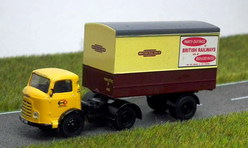 Karrier Bantam artic Van - British Railway
