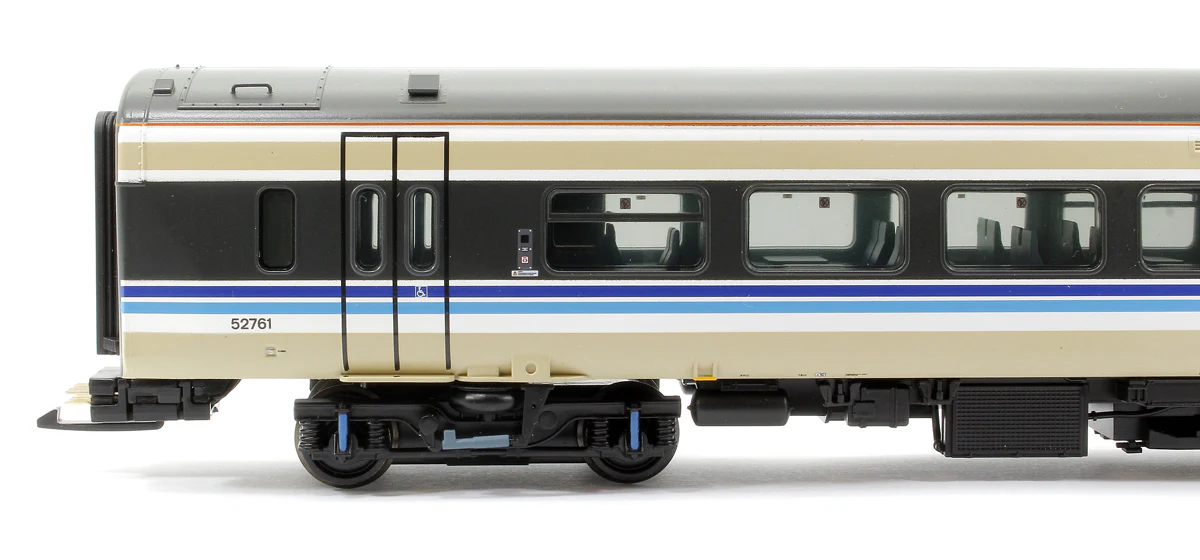 31-496 Class 158 2-Car DMU 158761 BR Provincial (Express) - Image 4
