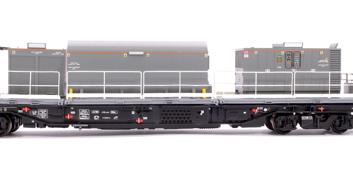 Windhoff MPV 2-Car Set Network Rail Yellow Nos. DR98923 and DR98973 - Image 6