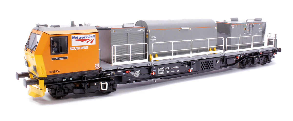 Windhoff MPV 2-Car Set Network Rail Orange Nos. DR98914 and DR98964 - Image 5