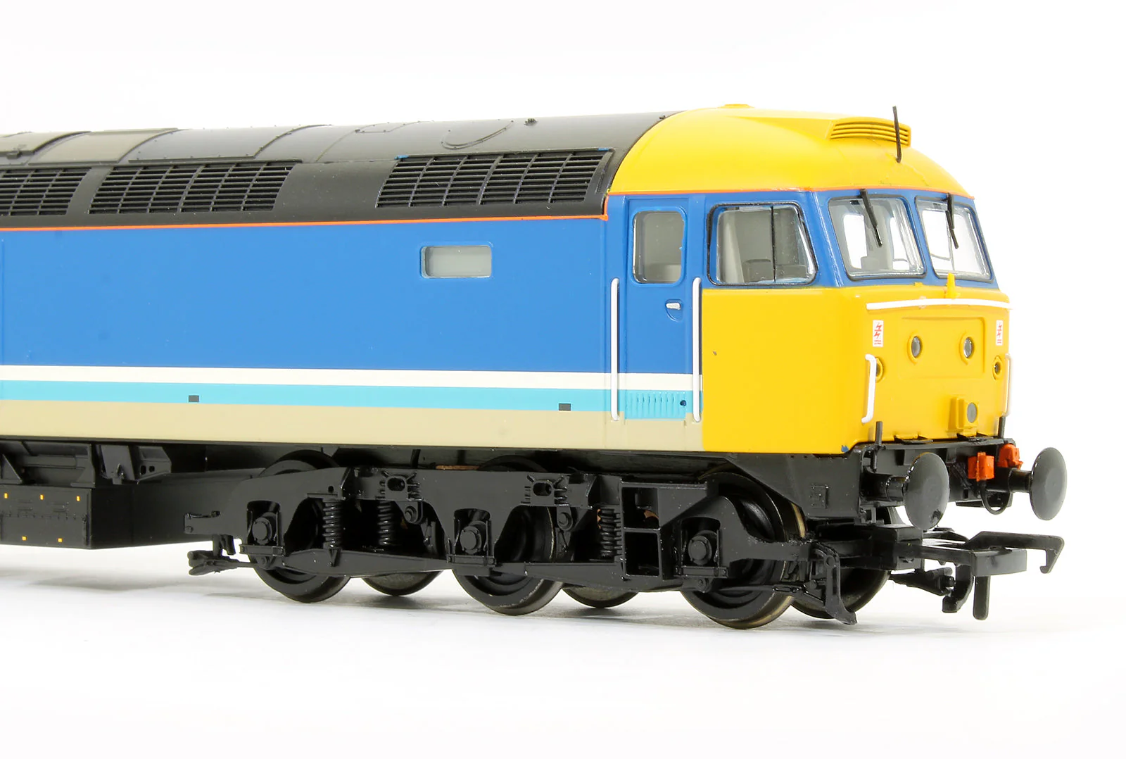 Pre-Owned 31-650R Class 47475 Trans Pennine Diesel Locomotive (Exclusive Edition) - DCC Fitted - Image 4