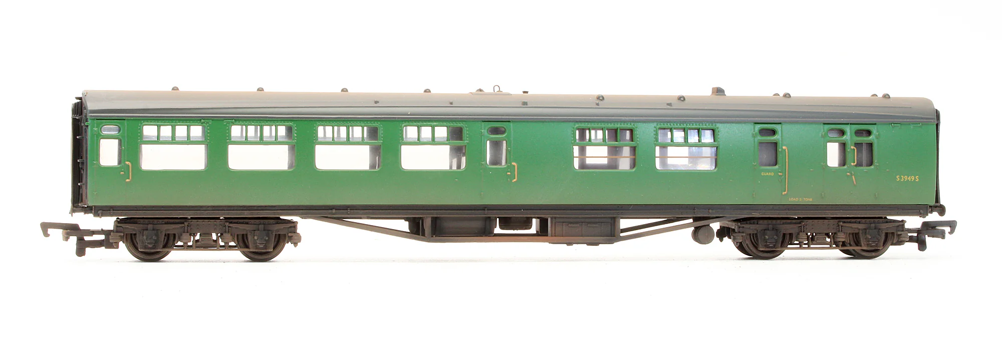 Pre-Owned BR Malachite Green 63' Bulleid Corridor / Open Brake 2nd Coach 'S3949S' - Custom Weathered - Image 3