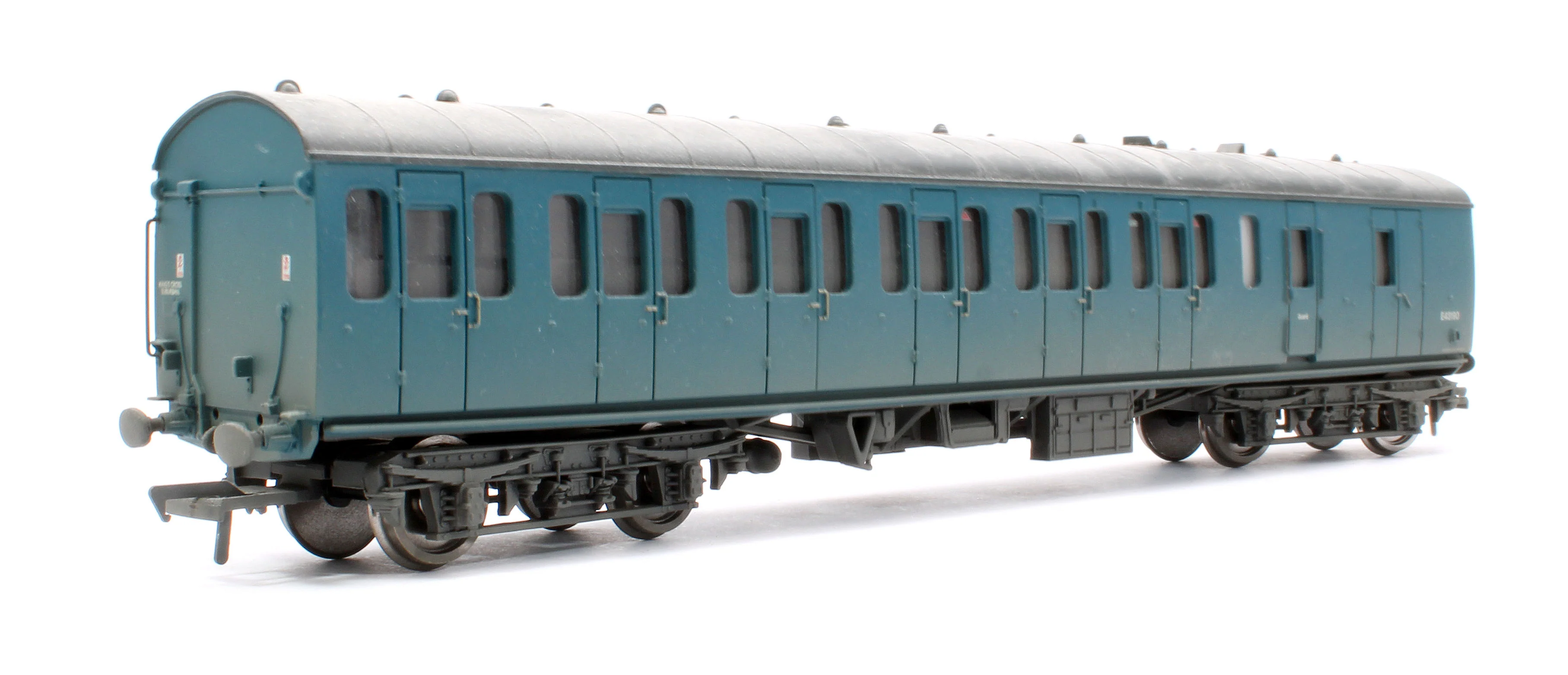 Pre-Owned BR Blue MK1 Suburban Brake Coach No.E43190 (Weathered) - Image 3