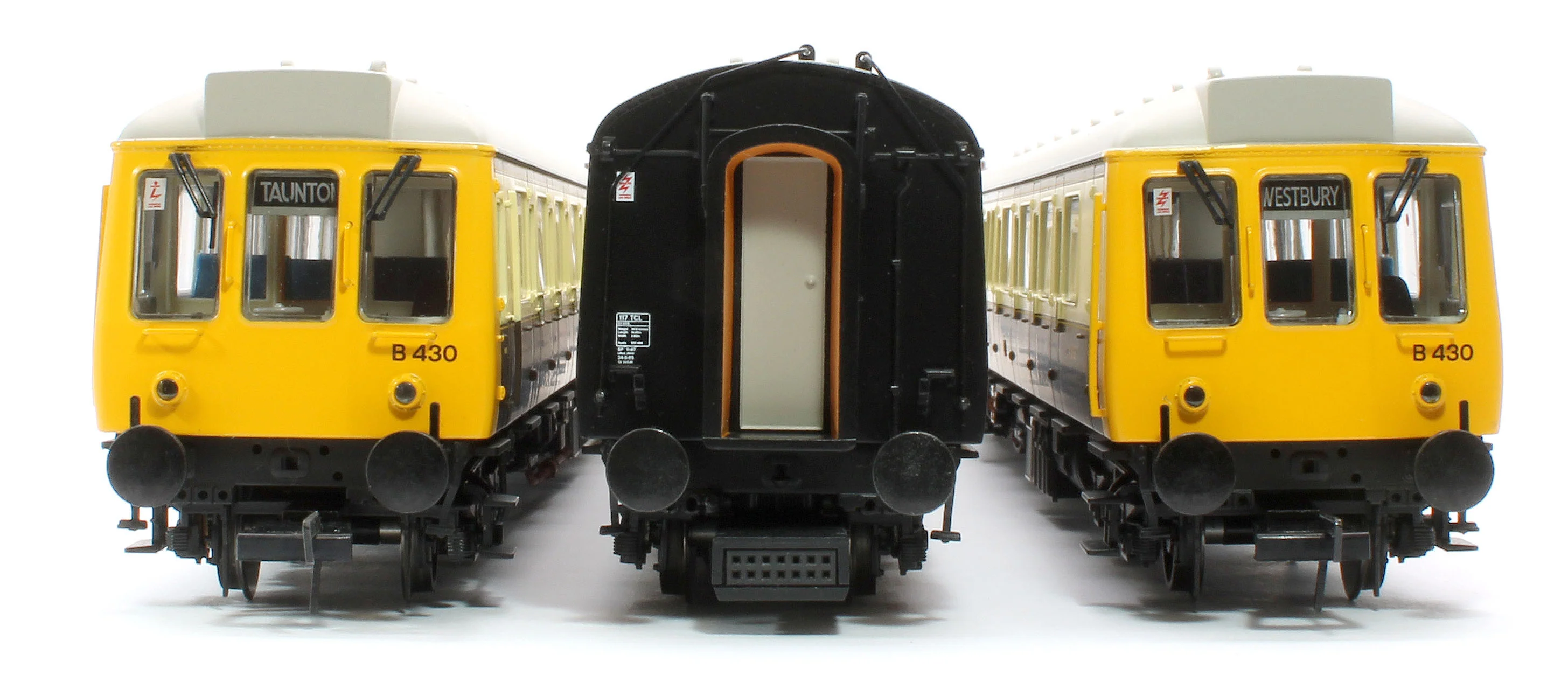 35-500Z Class 117 3 Car DMU Set Number B430 GW 150 Chocolate & Cream (Kernow Model Rail Centre Exclusive) - Image 15