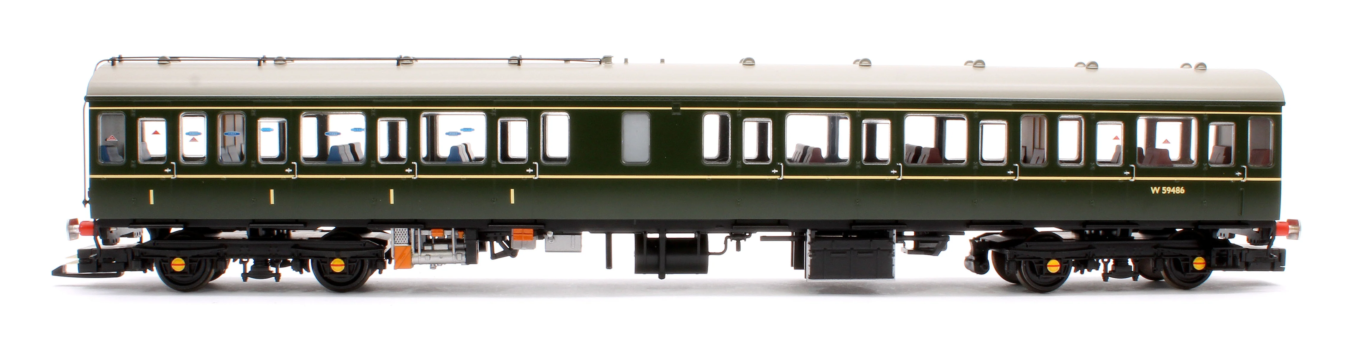 35-503 Class 117 3-Car DMU R334 BR Green (Small Yellow Panels) - Image 3