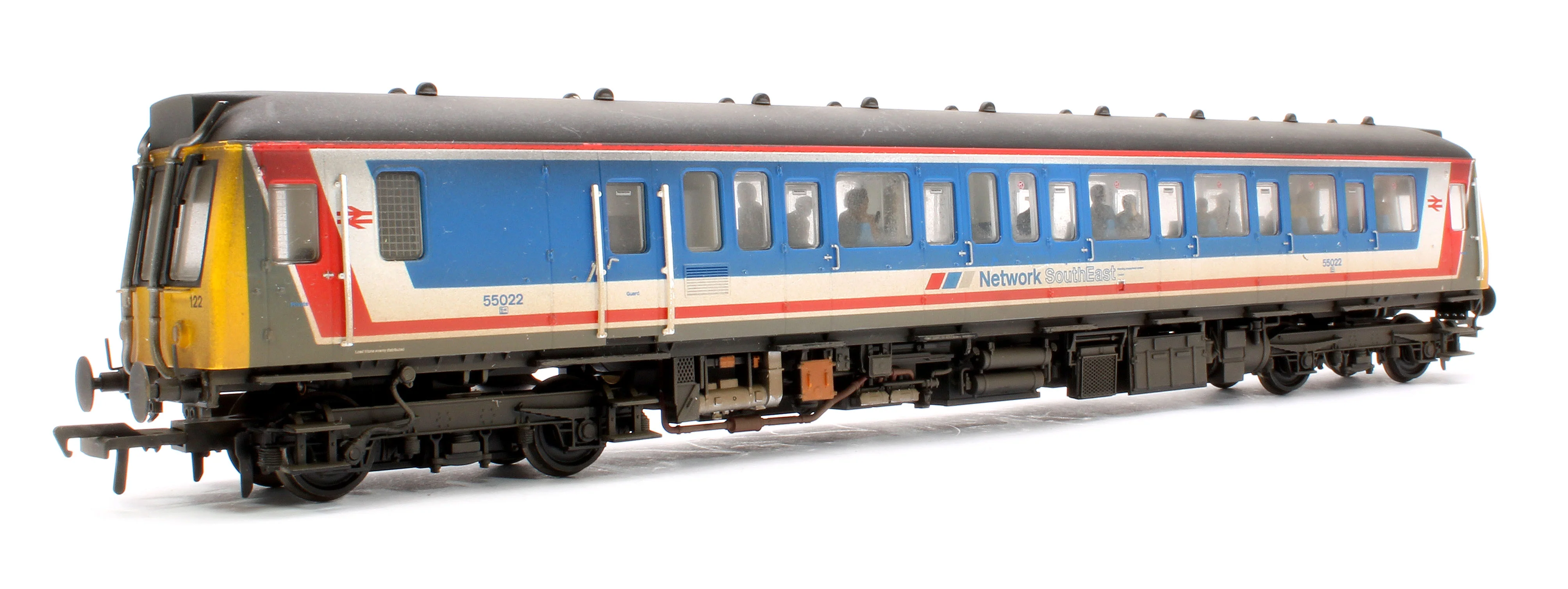 Pre-Owned 35-530PF Class 121 Single-Car DMU 55022 BR Network SouthEast (Original) - Fitted Passengers & Weathered - Image 3