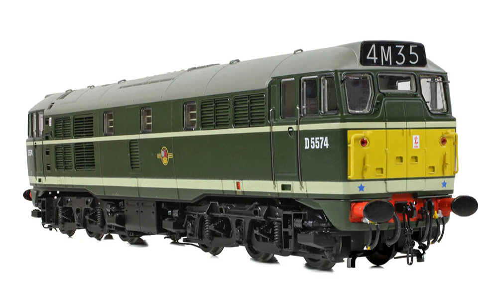 Class 30 D5574 BR Green (Small Yellow Panels) Diesel Locomotive - Image 3
