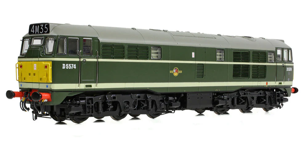 Class 30 D5574 BR Green (Small Yellow Panels) Diesel Locomotive - Image 4
