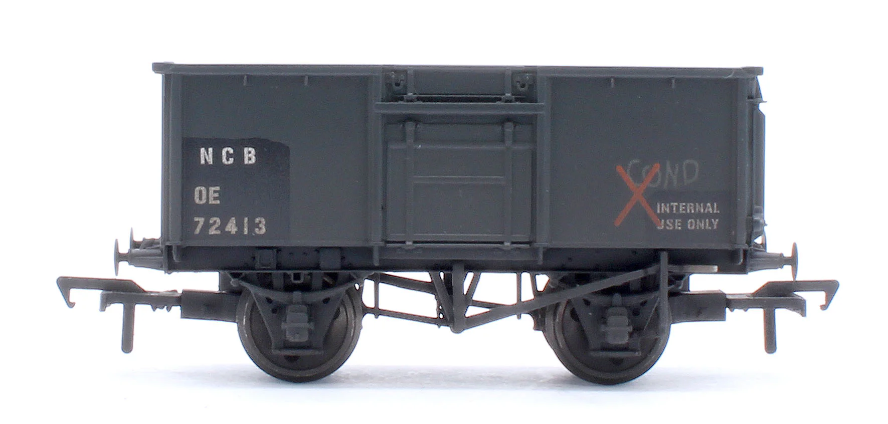 Pre-Owned Set Of 3 16T NCB BR Mineral Wagons Model Zone - Weathered - Image 3