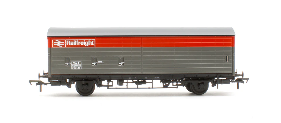 BR VAA Van BR Railfreight Red & Grey No.200648 - Image 3