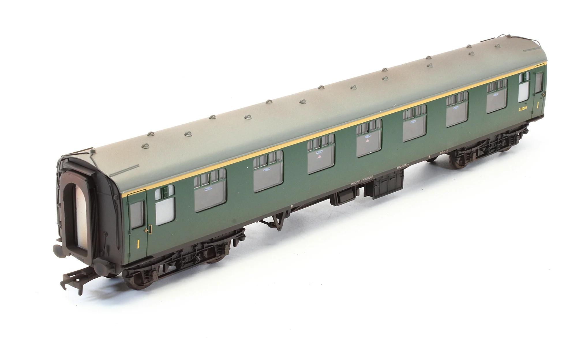 Pre-Owned BR Mk1 FK First Corridor (SR) Green Passenger Coach 'S13006' - Custom Weathered - Image 4