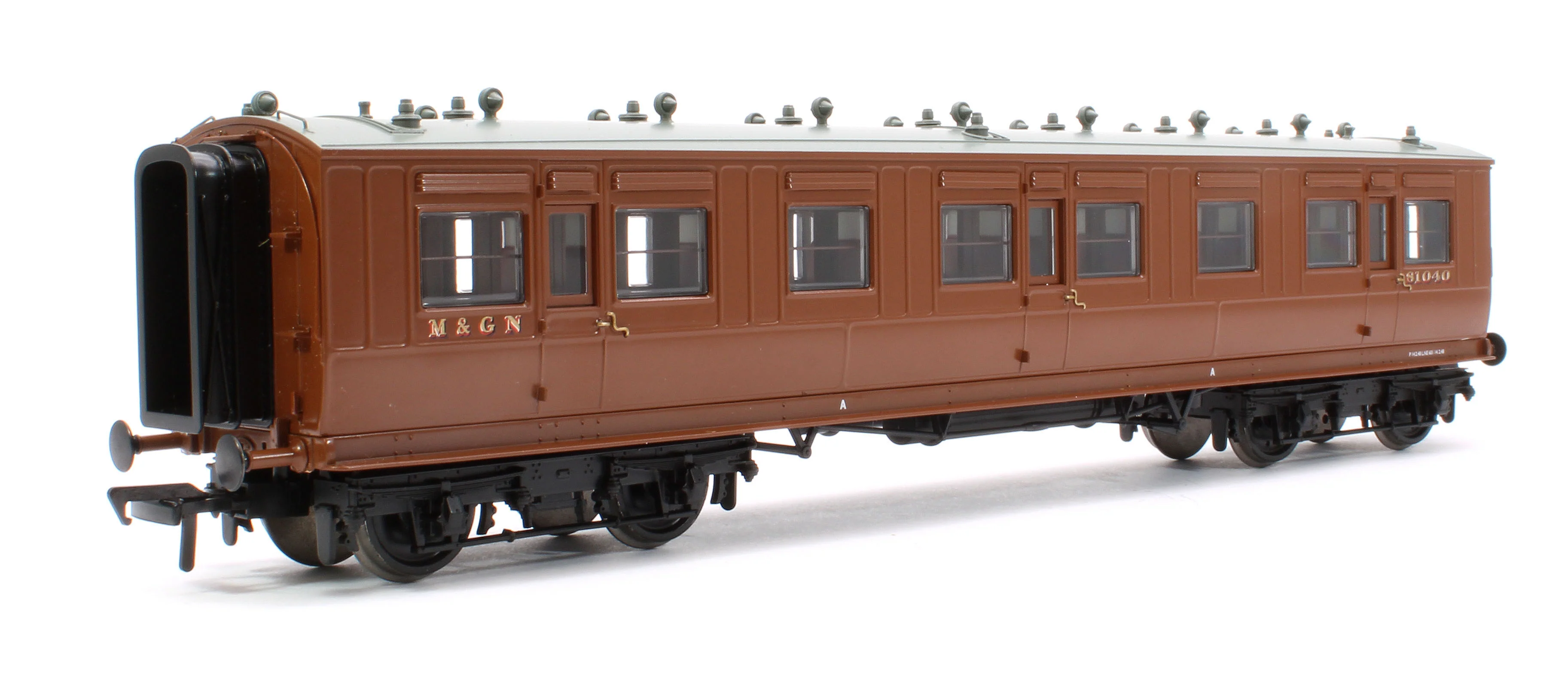 39-871A LNWR 50ft Arc Roof Third Corridor M&GN Brown No.81040