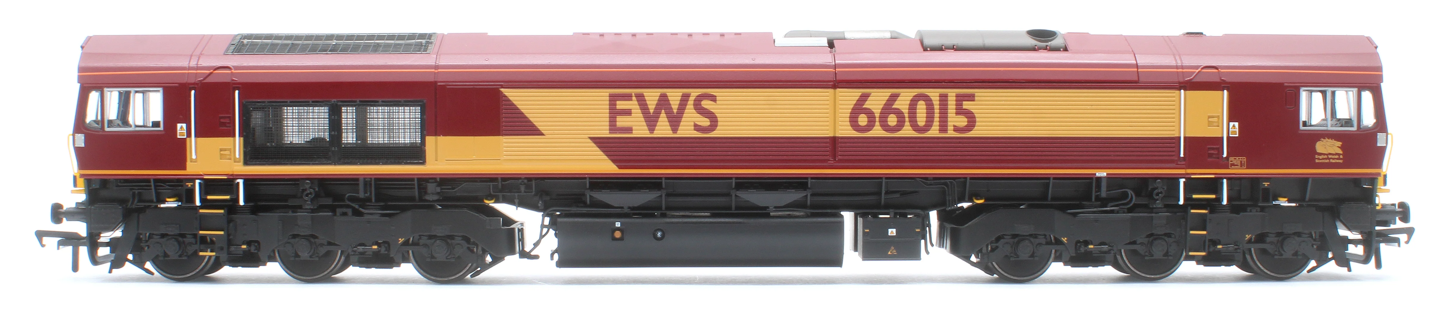 Class 66/0 66015 EWS Diesel Locomotive - Deluxe DCC Sound - Image 6