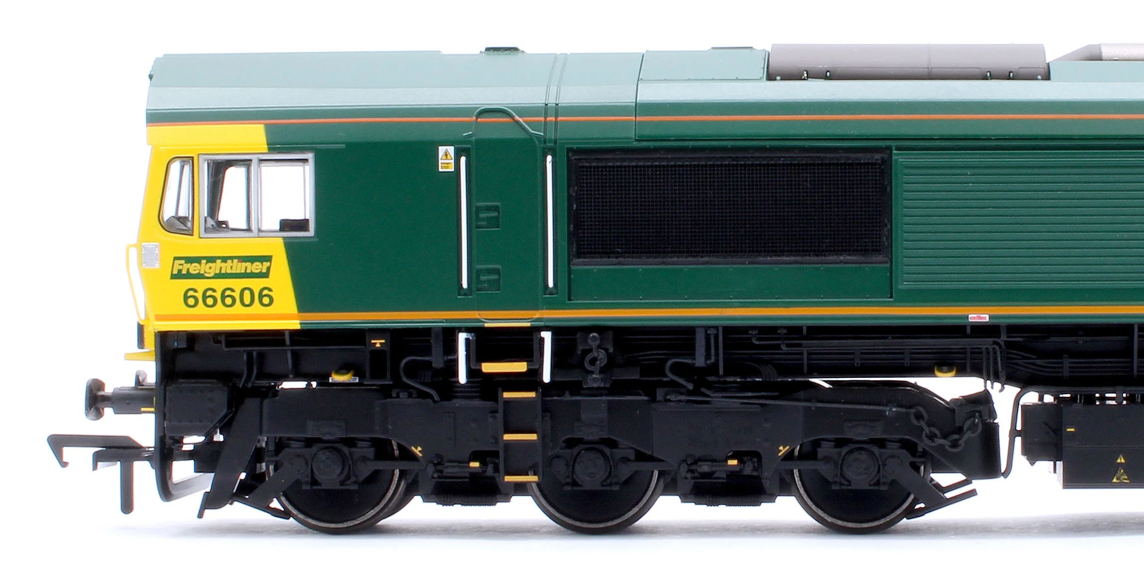 Class 66/6 66606 Freightliner Green Diesel Locomotive - Deluxe DCC Sound - Image 6