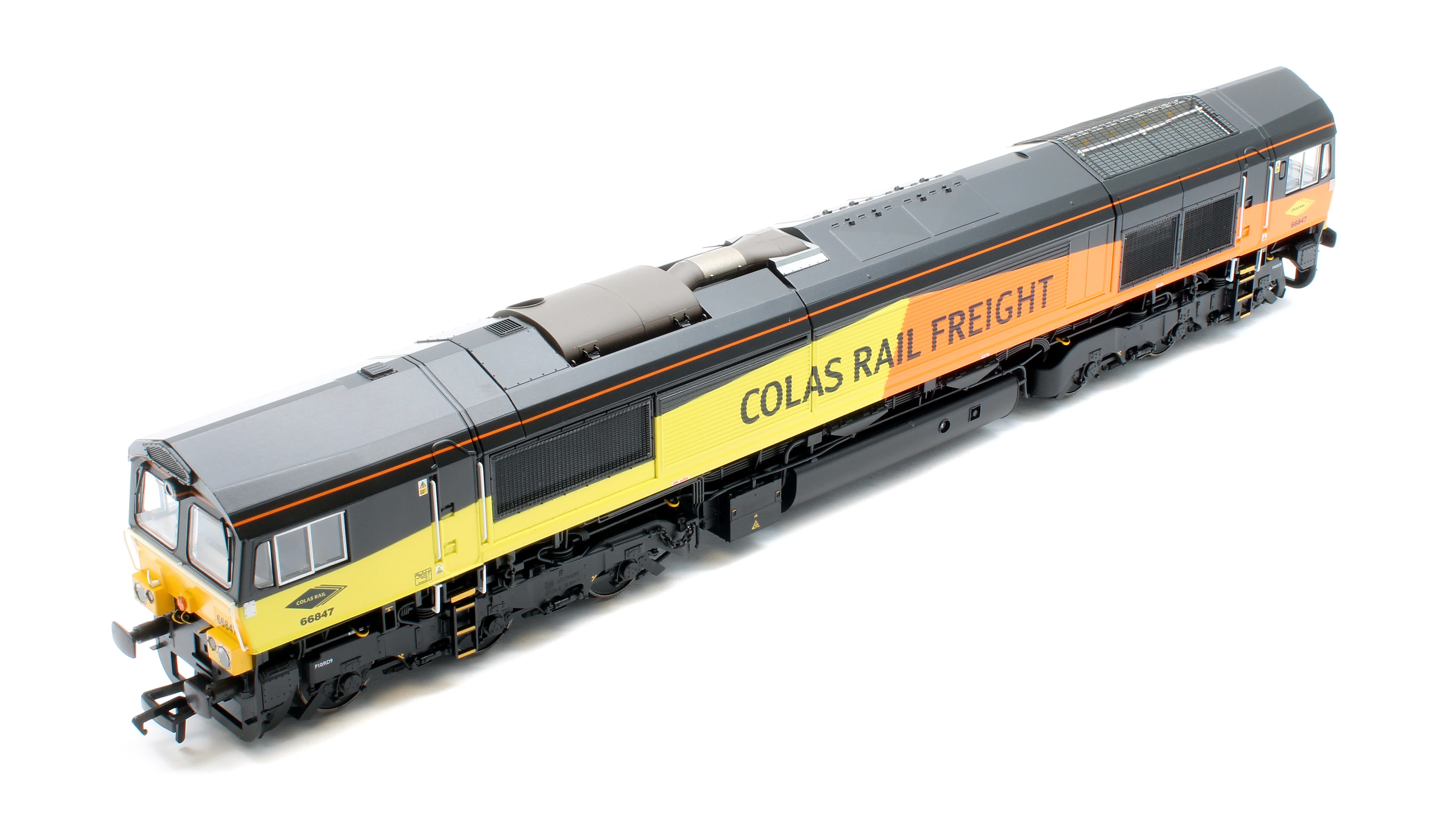 Class 66/8 66847 'Terry Baker' Colas Rail Freight Diesel Locomotive - DCC Sound - Image 8