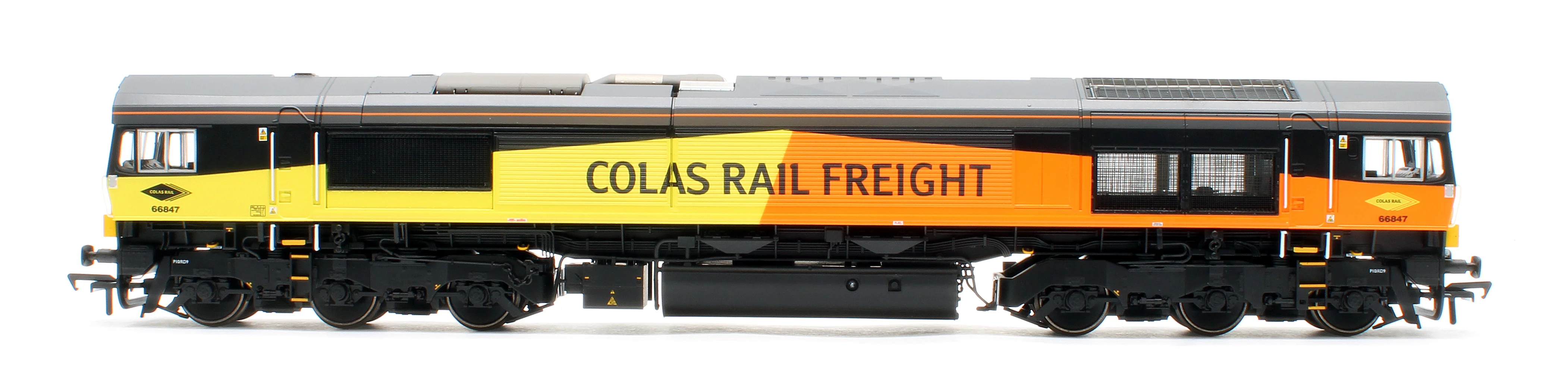 Class 66/8 66847 'Terry Baker' Colas Rail Freight Diesel Locomotive - Deluxe DCC Sound - Image 5