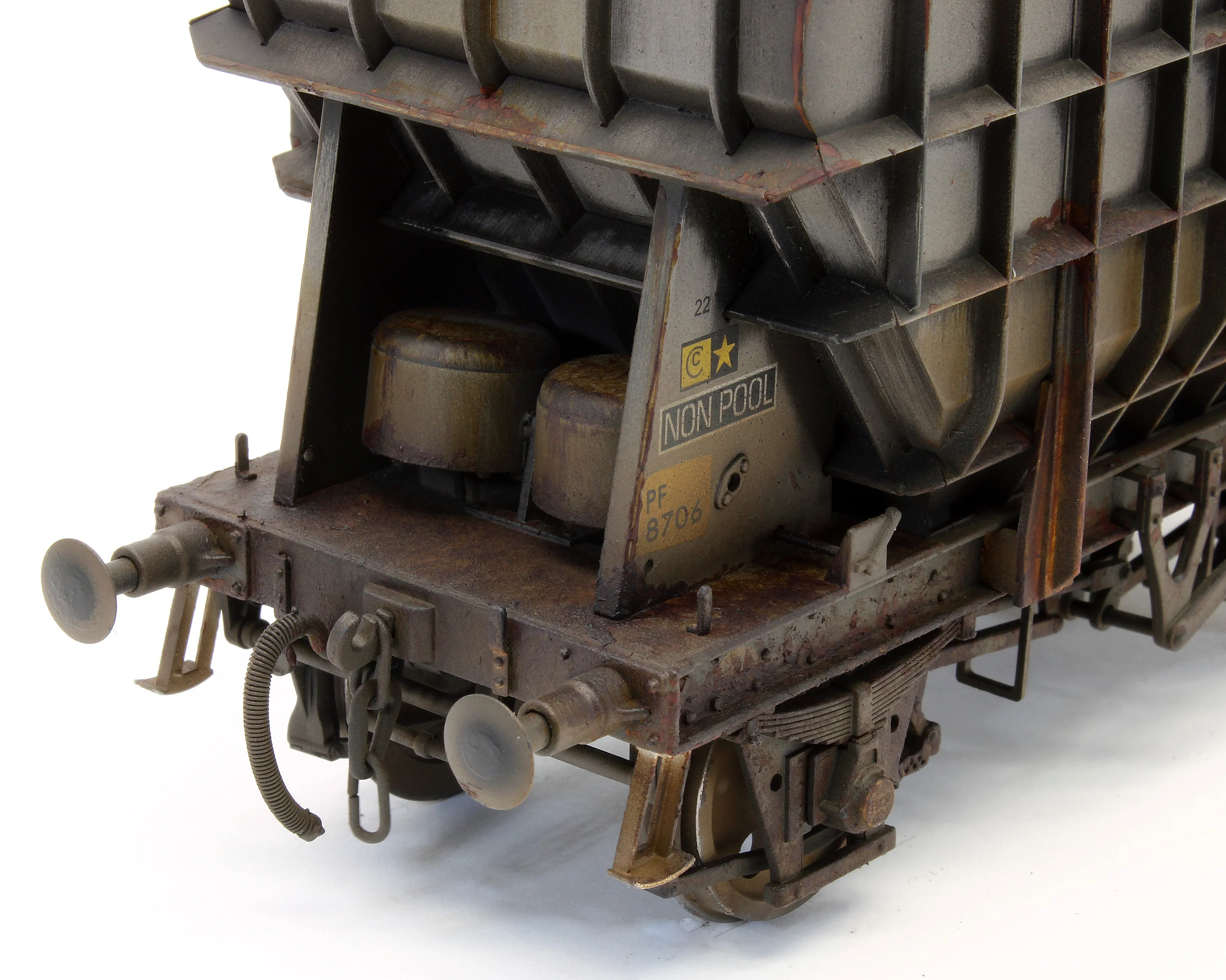 Bespoke Weathered Presflo Wagon Plain Grey 8706 (TOPS) - Deluxe Finish - Image 7