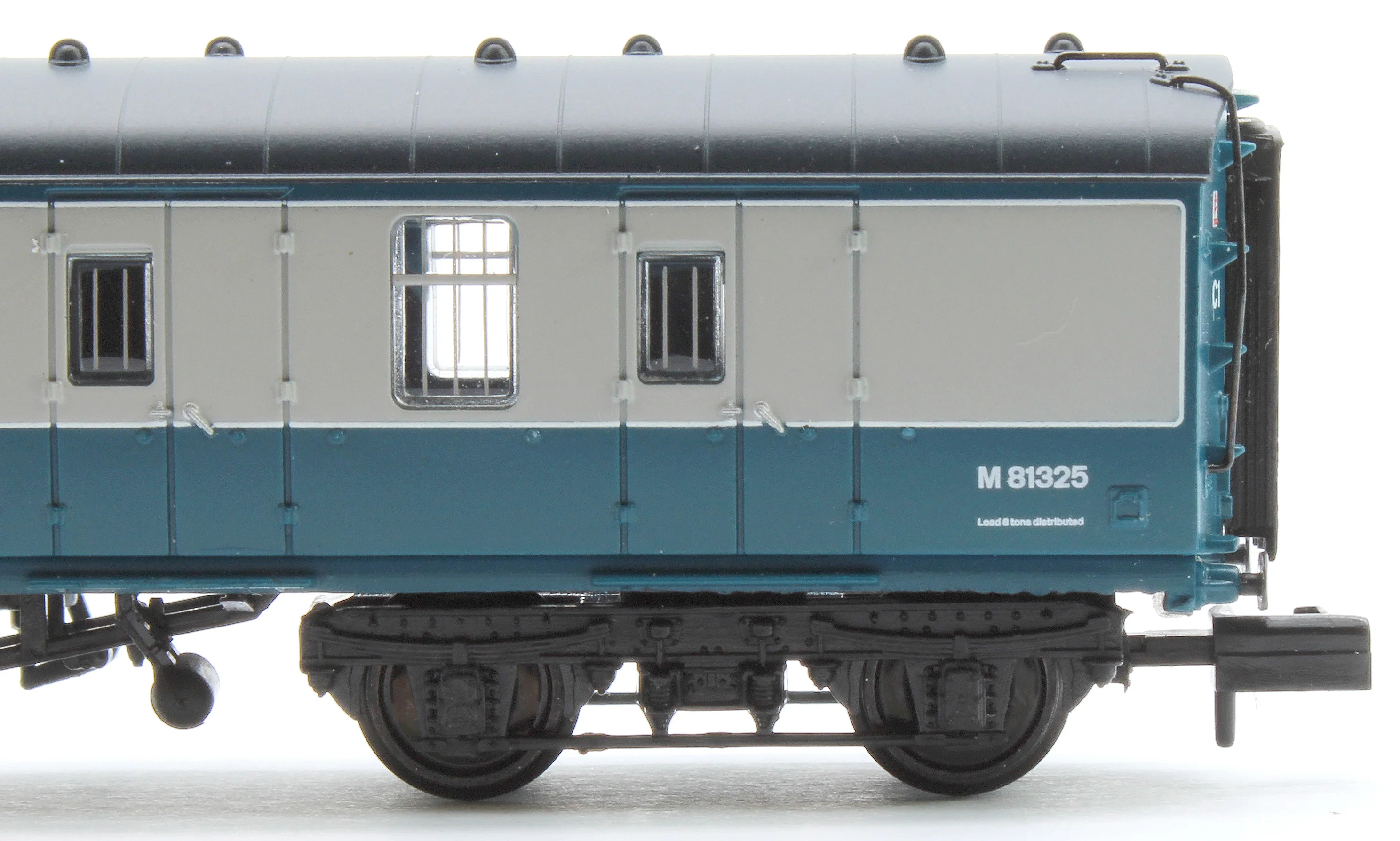 374-039D BR Mk1 BG Brake Gangwayed BR Blue & Grey No.81325 - Image 5