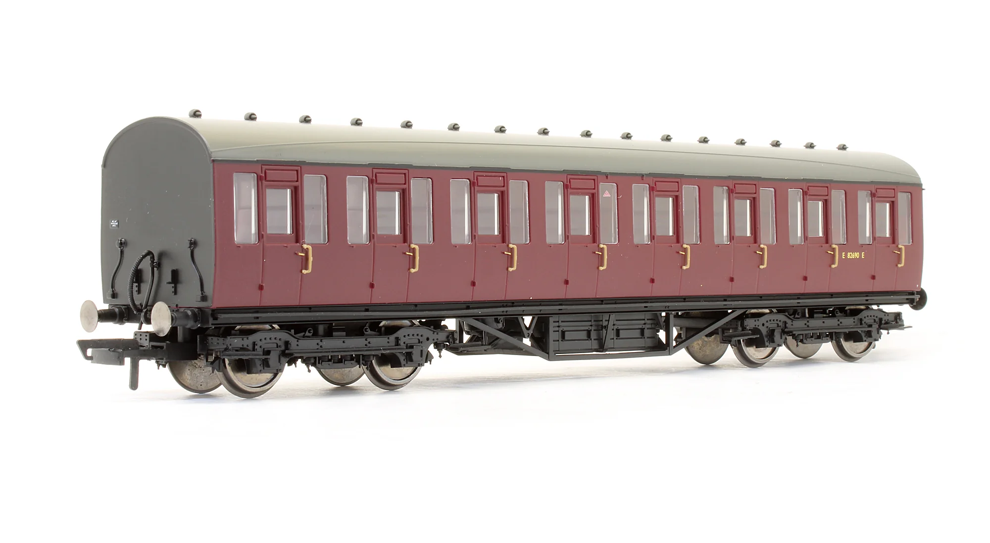 BR Thompson Suburban 3rd Class Brake Coach 'E 82690 E' - Image 2