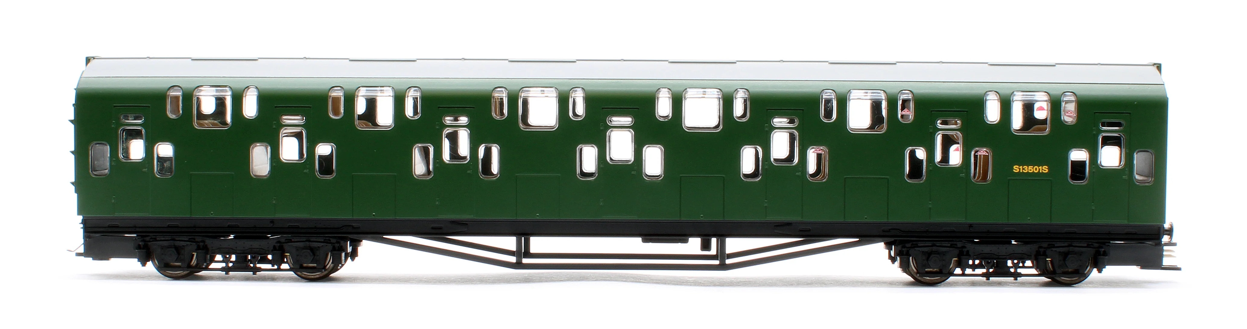 Bulleid Class 4DD Double Decker 4 Car EMU 4001/4901 BR Green with Full Yellow Ends - DCC Fitted - Image 7