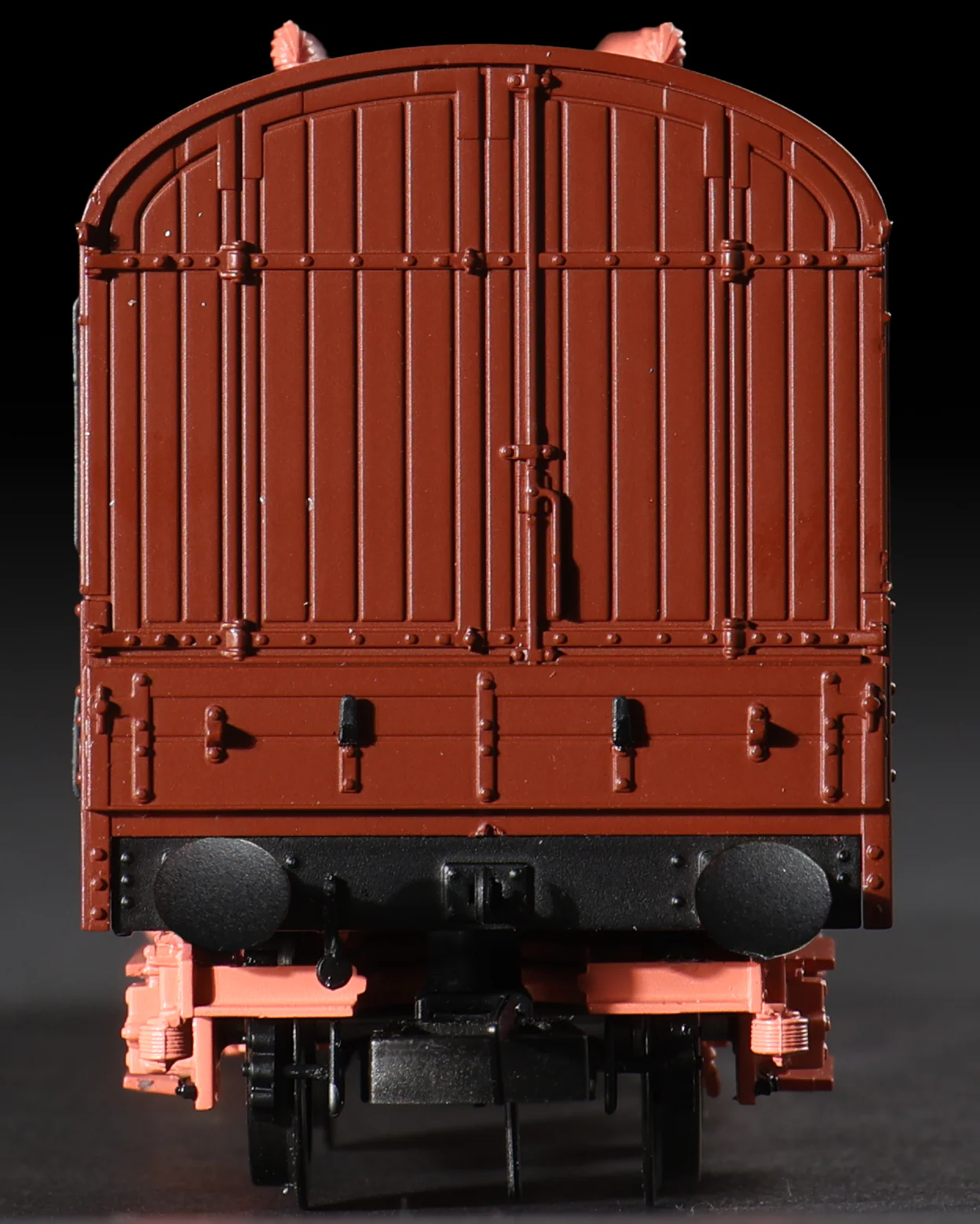 C2026 LMS 42ft GUV Parcels Van BR Blue 'Denparts' ADB97560 - Image 10