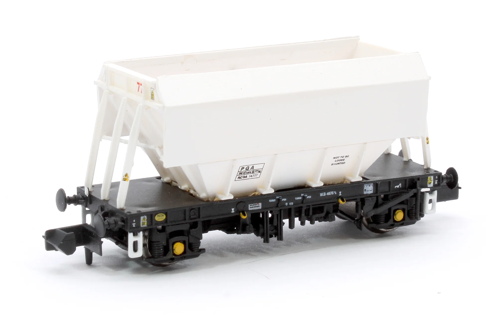 CM PG012 N (PW) TP (A) Set of 3 PGA 51T Hopper Wagons (Plain White) - Image 3