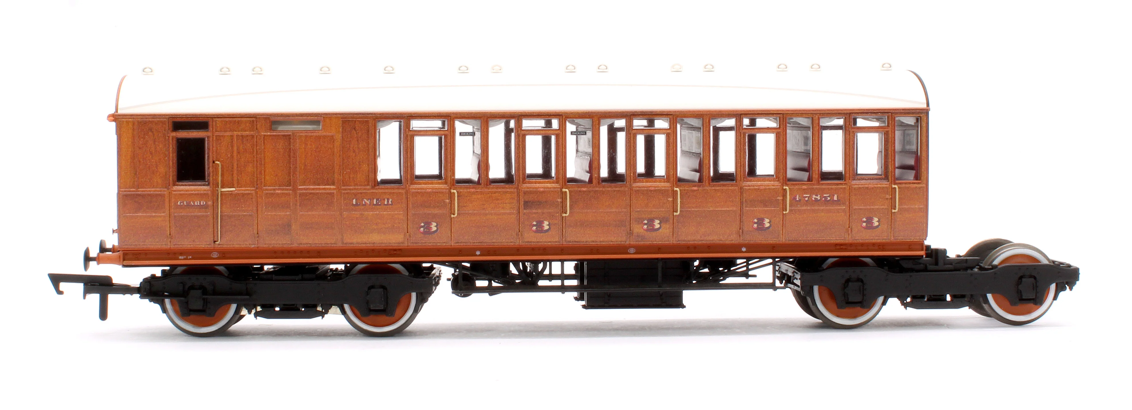 C2000A Quad Art Set No. 90A LNER Teak 4 Coach Pack - Image 4